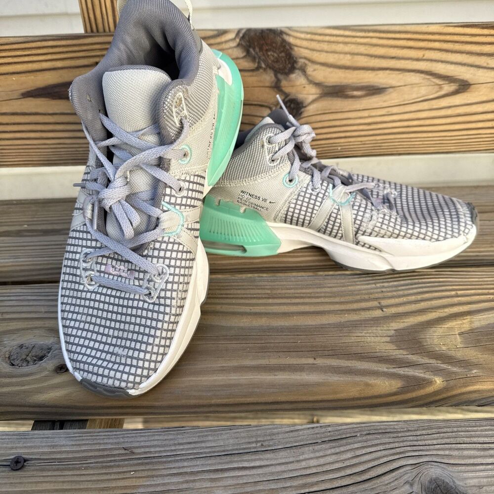 Nike LeBron Witness 7 VII Sneaker Mint DM1123-006 Men’s Size 9 Basketball Shoe - Picture 2 of 8